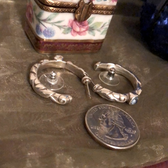 Hoop Earrings with lt blue crystal in silver tone - Picture 5 of 7